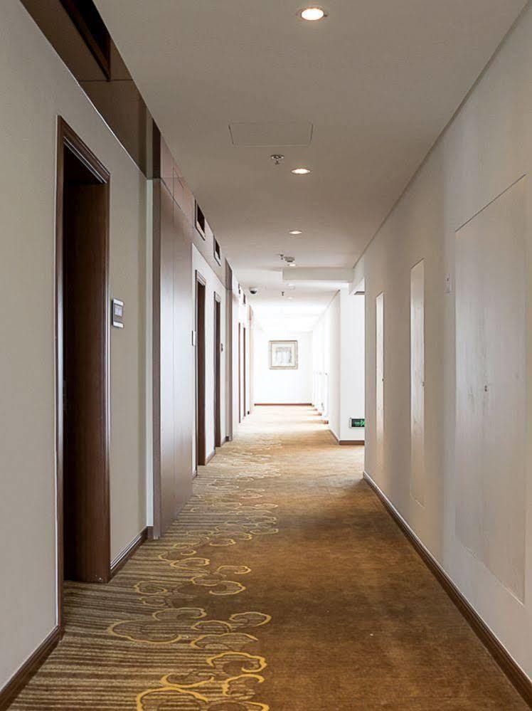 Coinfamily Hotel Shanghai Exterior photo